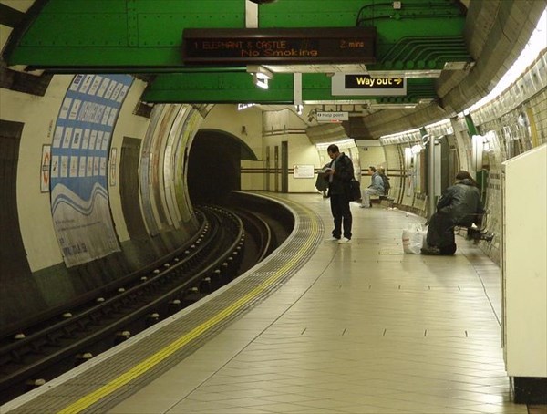 098-Edgware Road Station